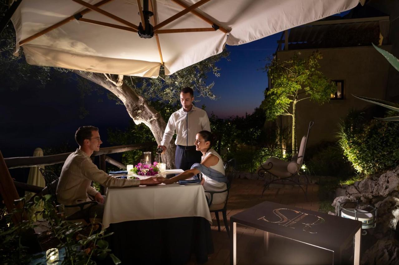 โมนาสเตโร ซานตาโรซา โฮเต็ล แอนด์ สปา Hotel กองกาเดมารีนี ภายนอก รูปภาพ