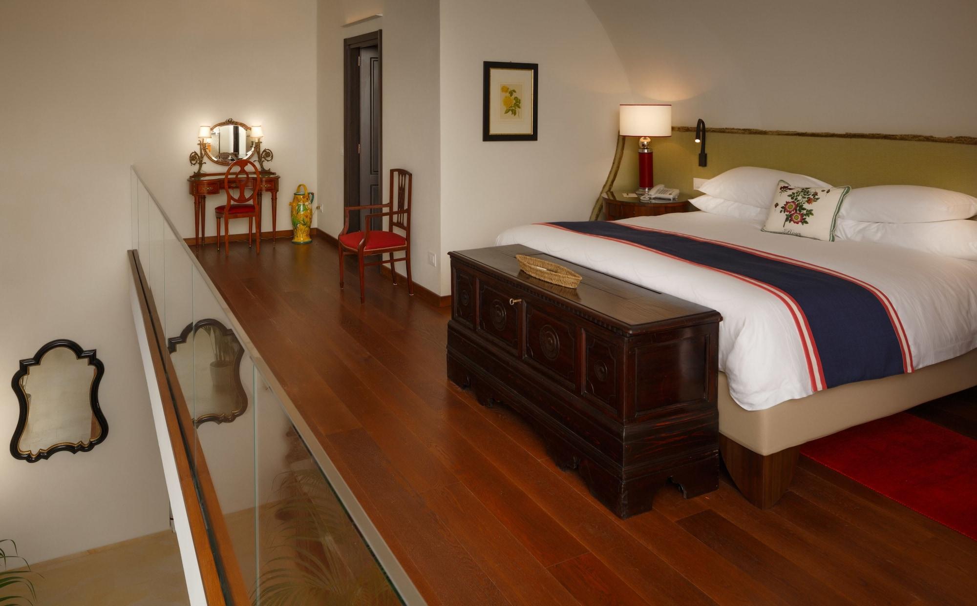 โมนาสเตโร ซานตาโรซา โฮเต็ล แอนด์ สปา Hotel กองกาเดมารีนี ภายนอก รูปภาพ